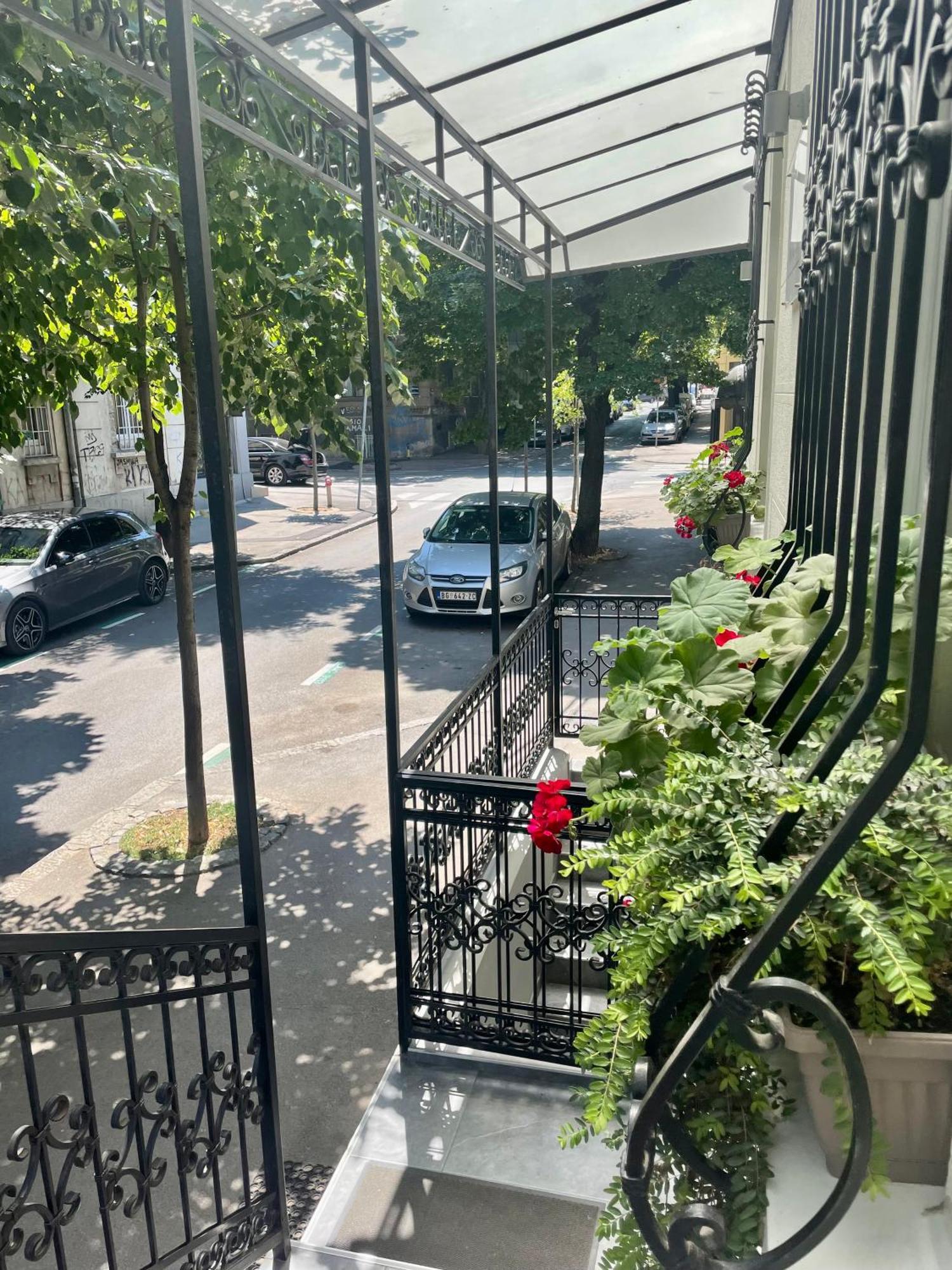 M House Belgrade Bed And Breakfast Экстерьер фото