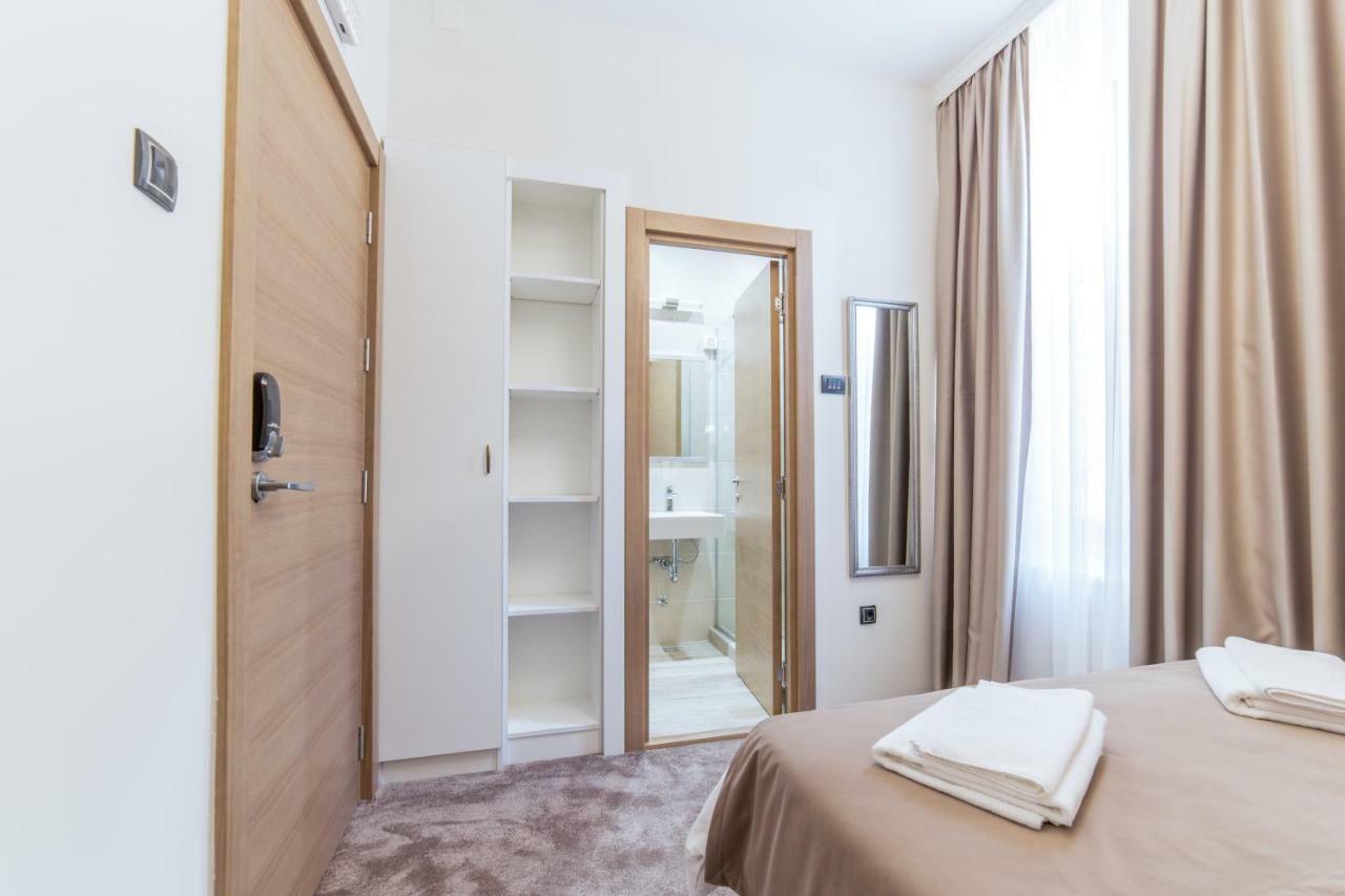 M House Belgrade Bed And Breakfast Экстерьер фото